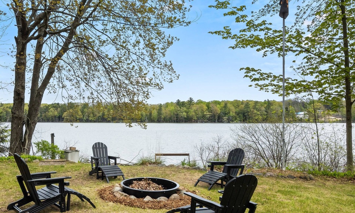 Alden House | Sunrise Shores at Thayer Lake