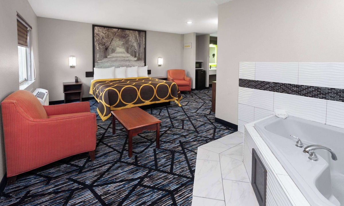 Olney Hotel | Super 8 by Wyndham Olney