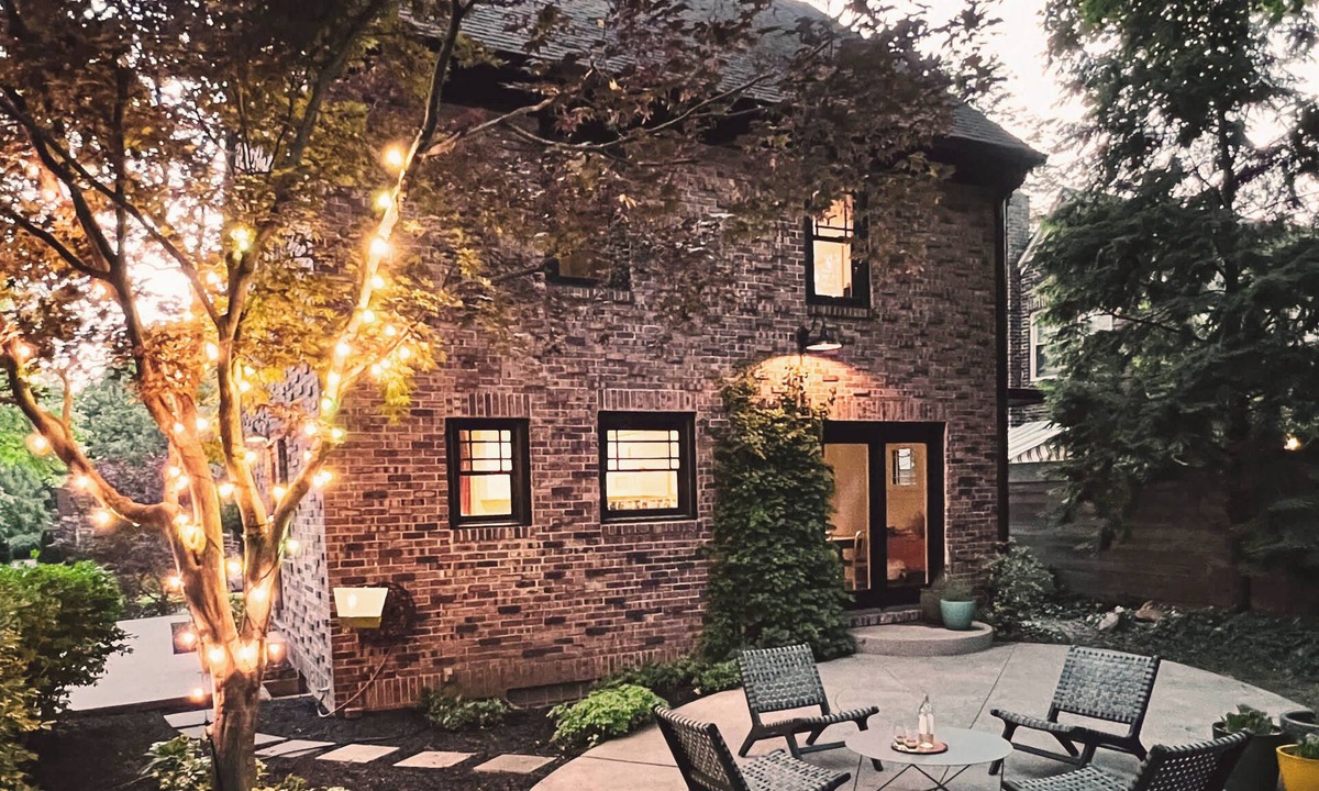 Indianapolis House | Surf House | Stylish Indy Charmer | Walkable