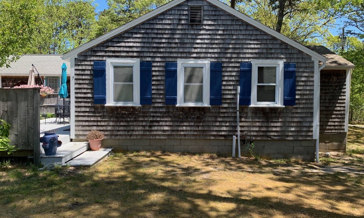 Wellfleet Cottage | Sweet Cape Cod Cottage! (CS0011)