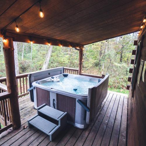 Rockbridge House | Sycamore - by The Chalets