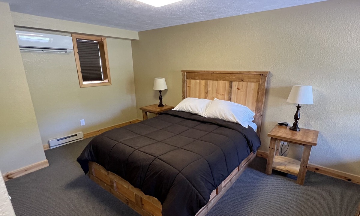 Paradise House | Tahquamenon Suites Lodging - One-Bedroom Suite # 1