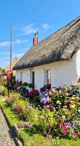 Kirk Yetholm House | Thatched Cottage on Northumberland border