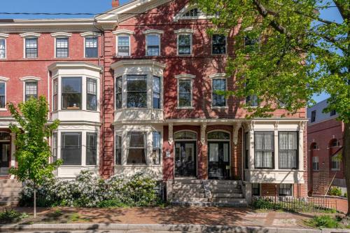 West End House | The 87th Townhome - Local Landmark Property