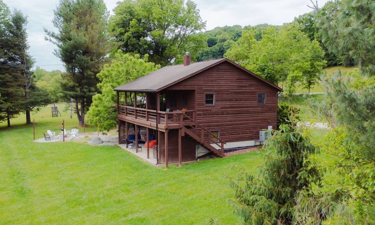 Logan Cabin | The Arcade | Hocking Hills, Hot Tub, Firepit
