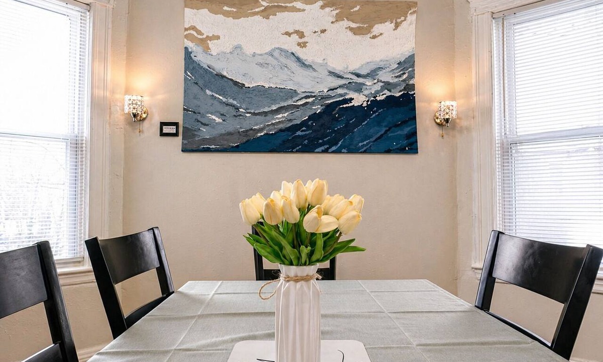 Mattapan Apartment | The Artful Retreat