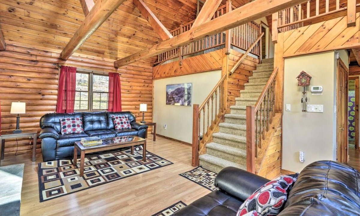 Pleasant Mount Cabin | The Aurora Residence · The Finest Retreat in the Pocono Mountains