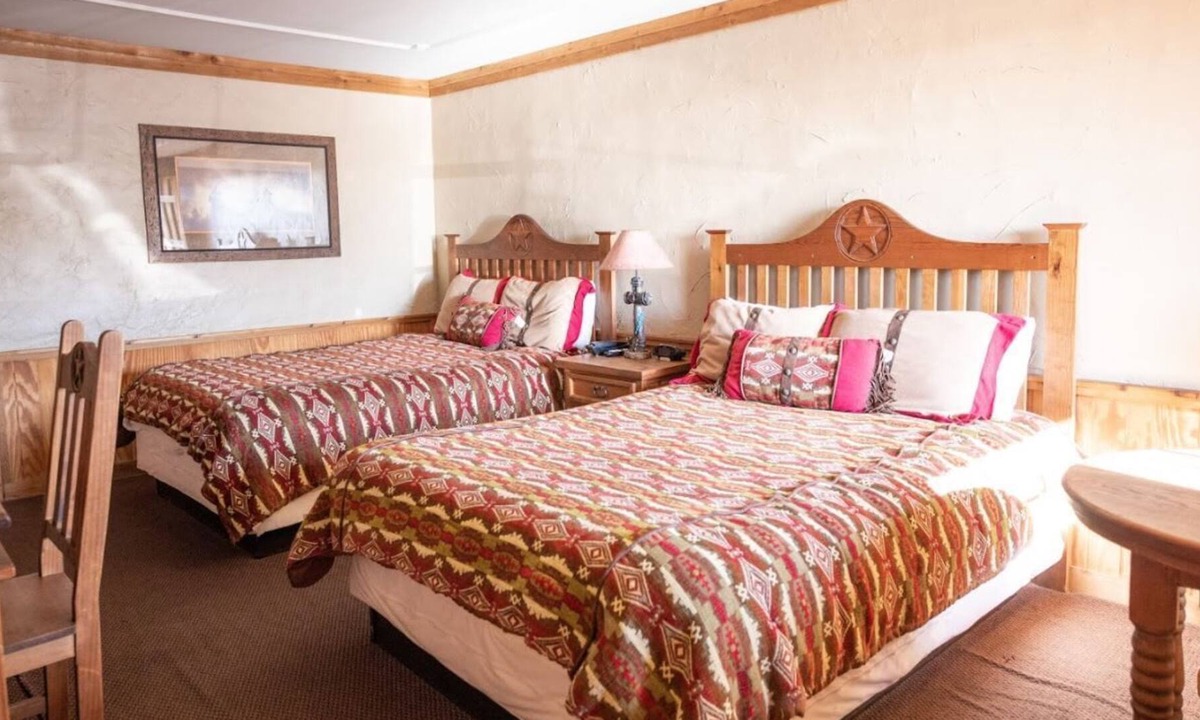 Amarillo House | The Big Texan Double 214