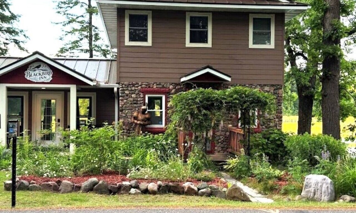 Rice Lake House | The Blackbird Inn on Rice Lake