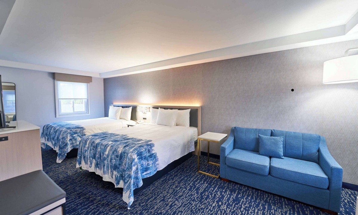 Buzzards Bay Hotel | The Bridgeway - Gateway to Cape Cod