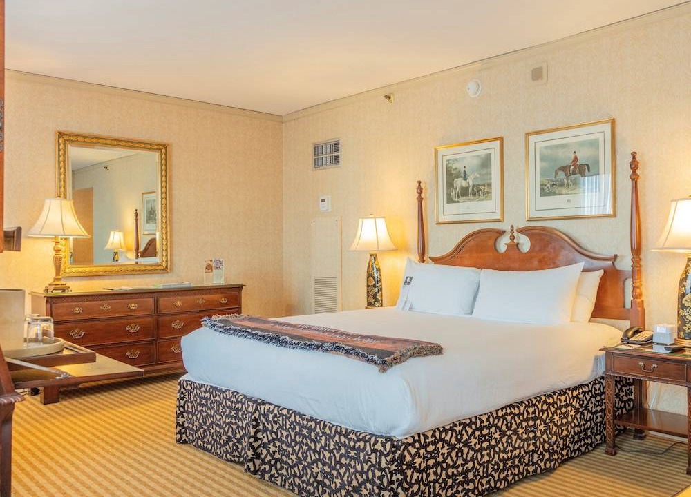 Downtown Louisville Hotel | The Brown Hotel