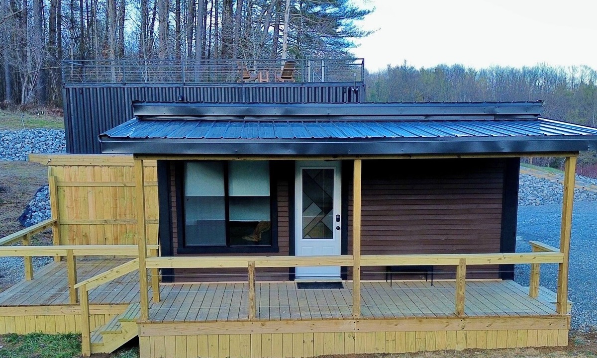 Athens House | The Buckley- Unique container home, 5 minutes from downtown Athens and OU.