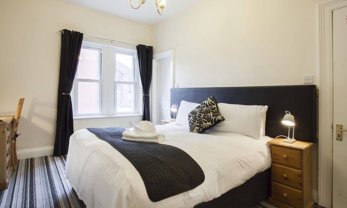 Harrogate City Centre Bed & Breakfast | The Camberley