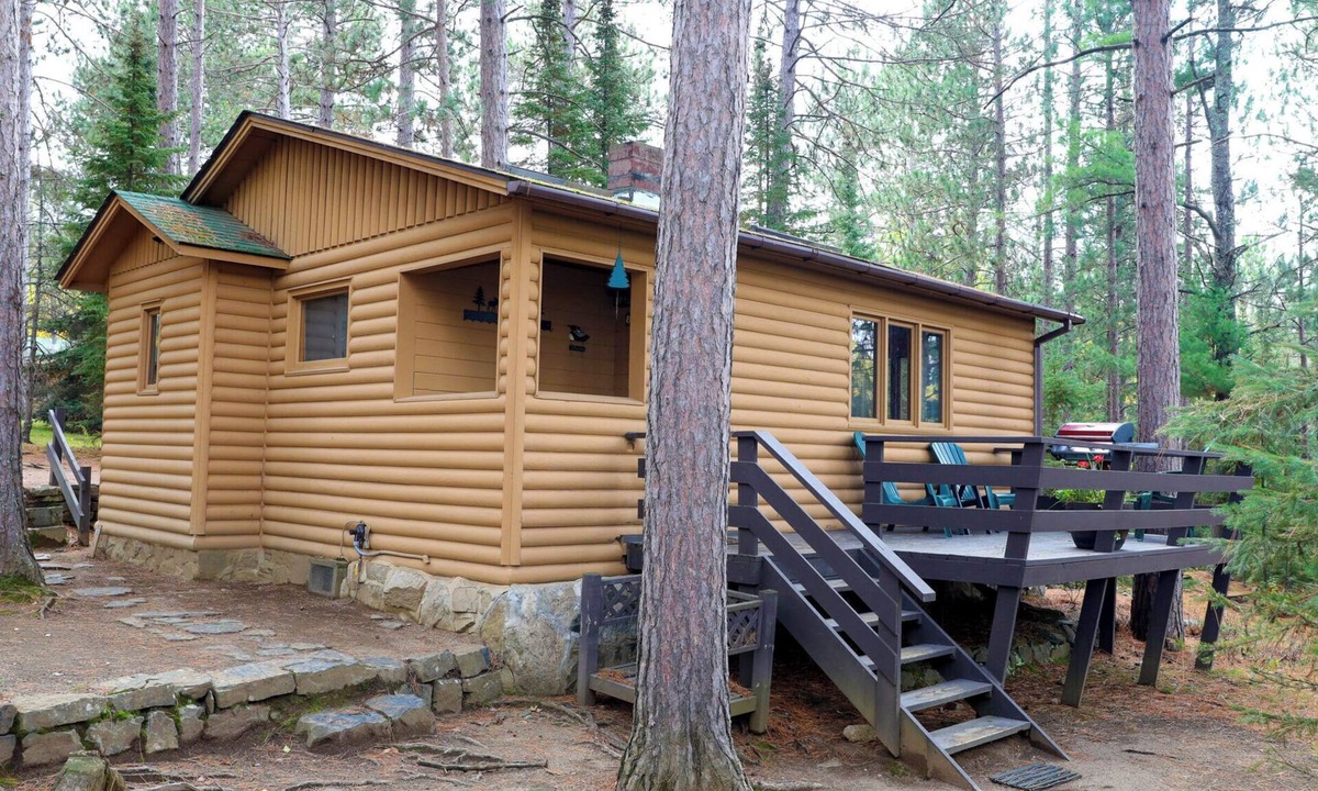 Babbitt Cabin | The Cottontail Cabin at Timber Bay