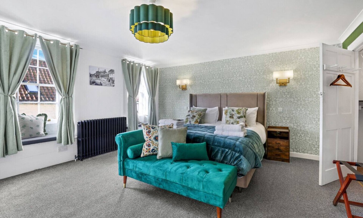 Berwick-upon-Tweed Apartment | The Drawing Room at The Merchants