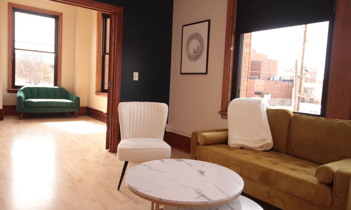 Marshland Apartment | The Exchange 23 | Historic Bldg, 1 BR, Dwntwn