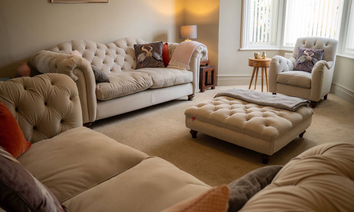 Whitley Bay Cottage | THE GEORGE, pet friendly, country holiday cottage in Whitley Bay