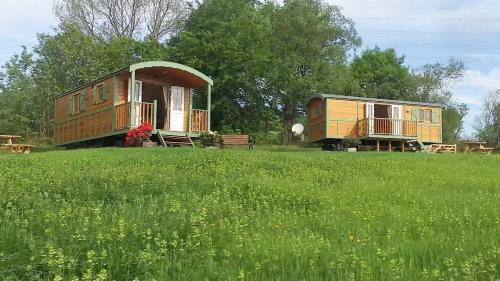 Henshaw House | The Hideaway Huts