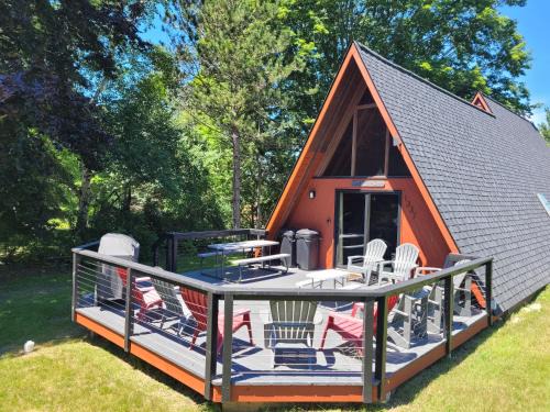 Frankfort House | The Koal-Mine-Inn - Great Location and AC!