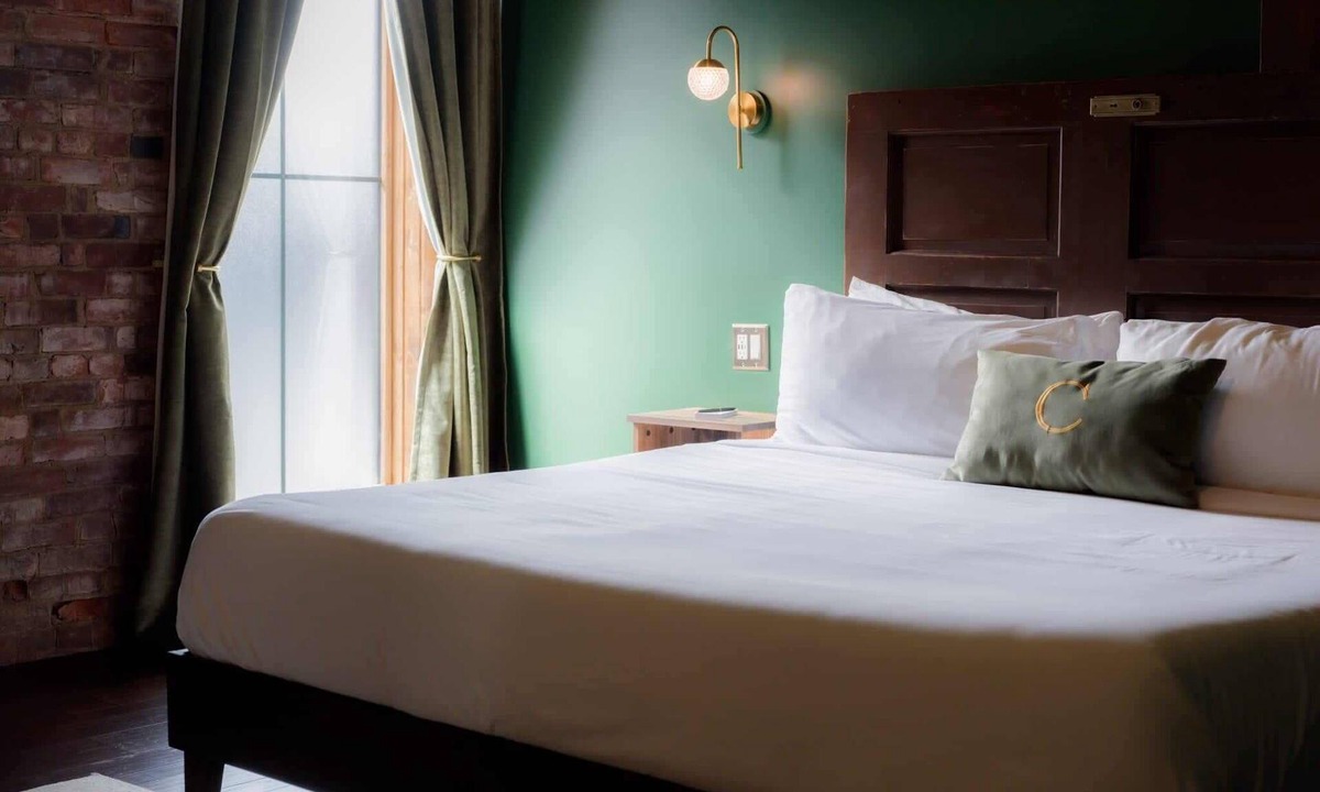 Madison Hotel | The Lanier Suite 204 at The Chandler Hotel