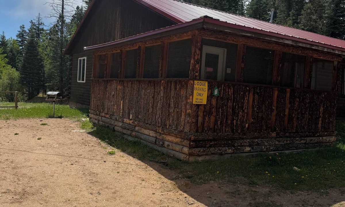 Rye Cabin | The Lodge Cabin #1