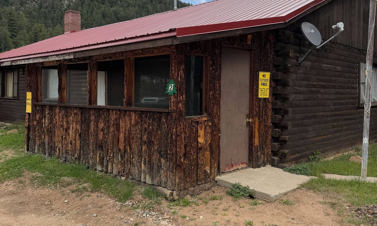 Rye Cabin | The Lodge Cabin #2