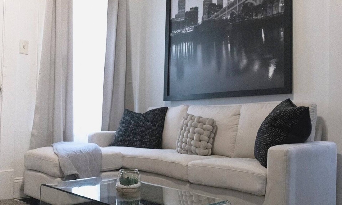 East Cleveland House | The Nest On Alcoy