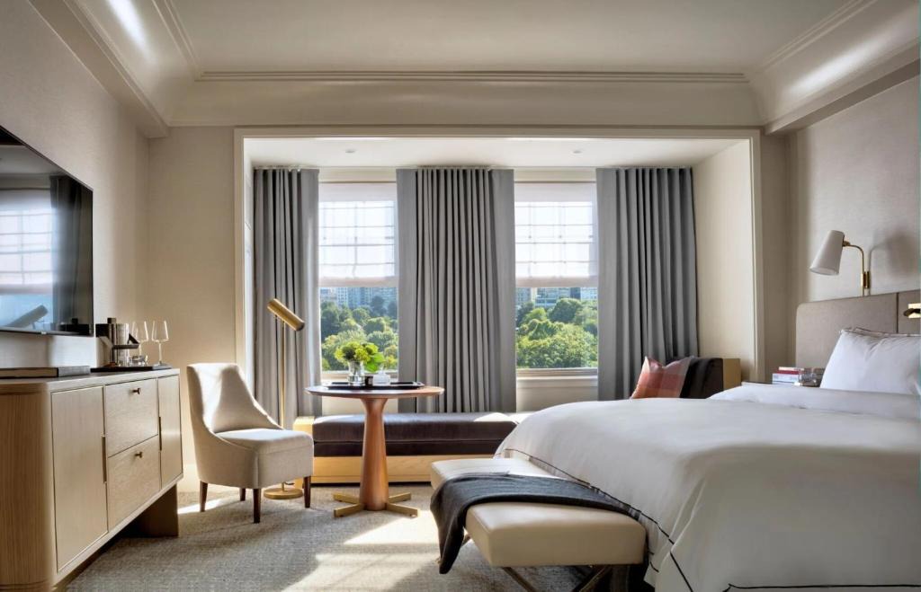 Back Bay East Hotel | The Newbury Boston