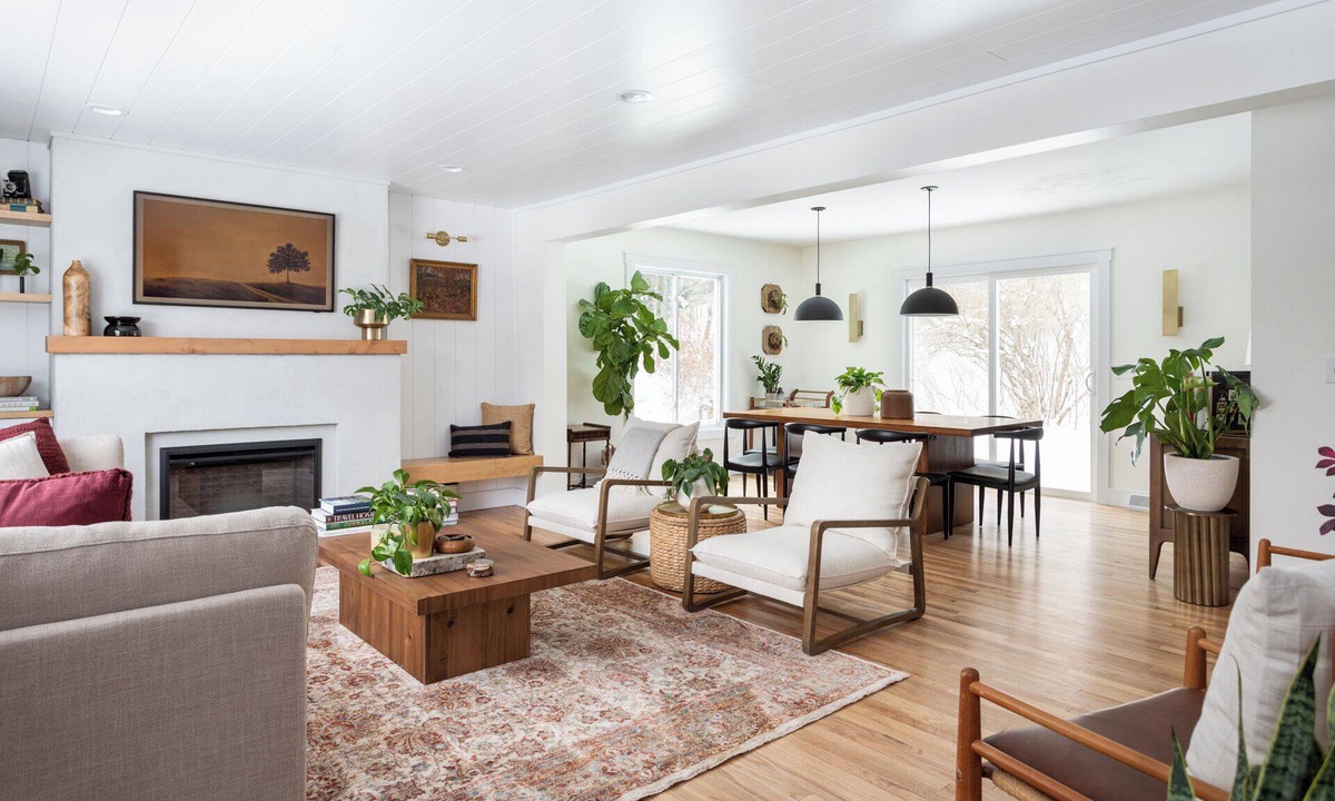 Suttons Bay House | The Norra House: Curated 3-bedroom house in Suttons Bay on 5 acres