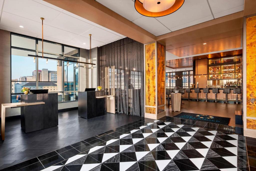 North Oakland Hotel | The Oaklander Hotel, Autograph Collection