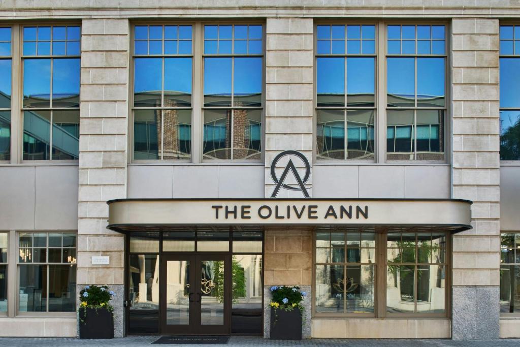 Grand Forks Hotel | The Olive Ann Hotel, Grand Forks, a Tribute Portfolio Hotel