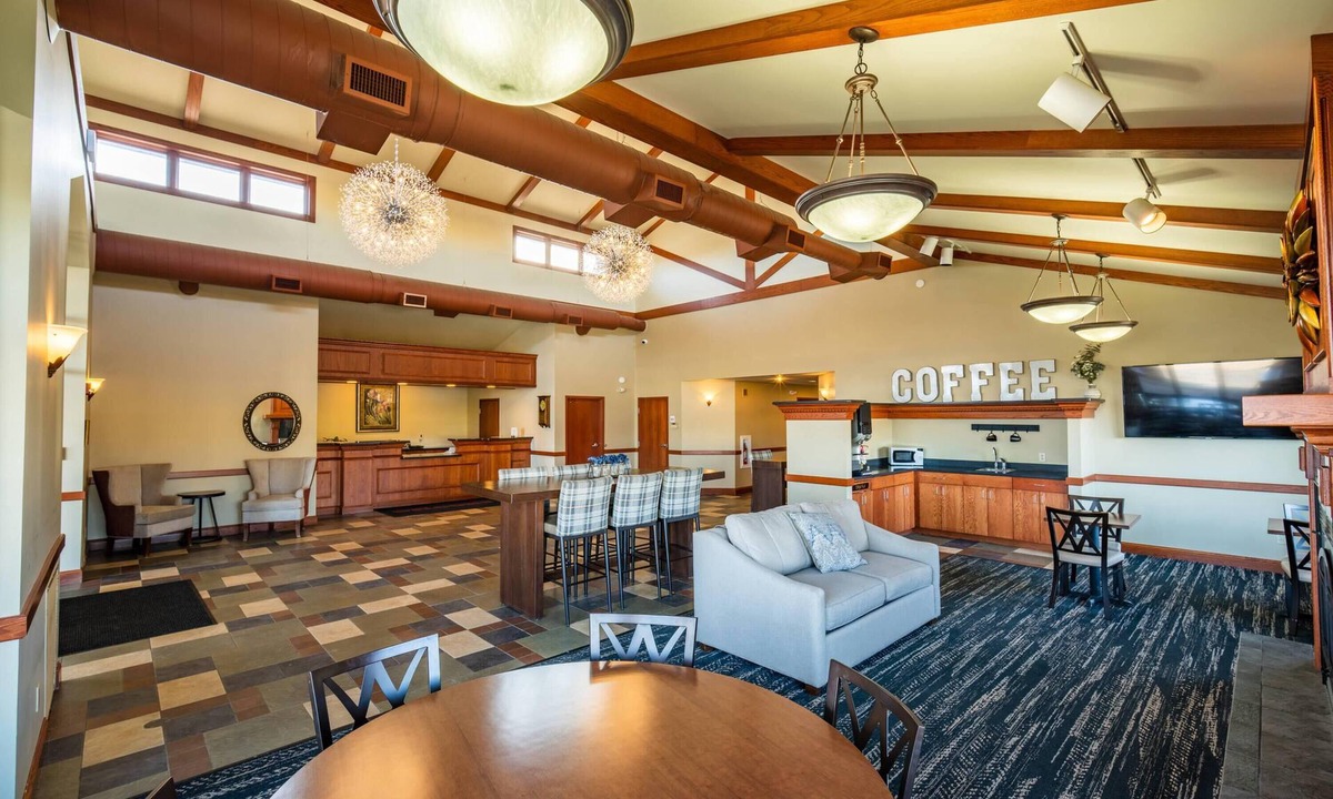 Warroad Hotel | The Patch Lodge, Trademark Collection by Wyndham