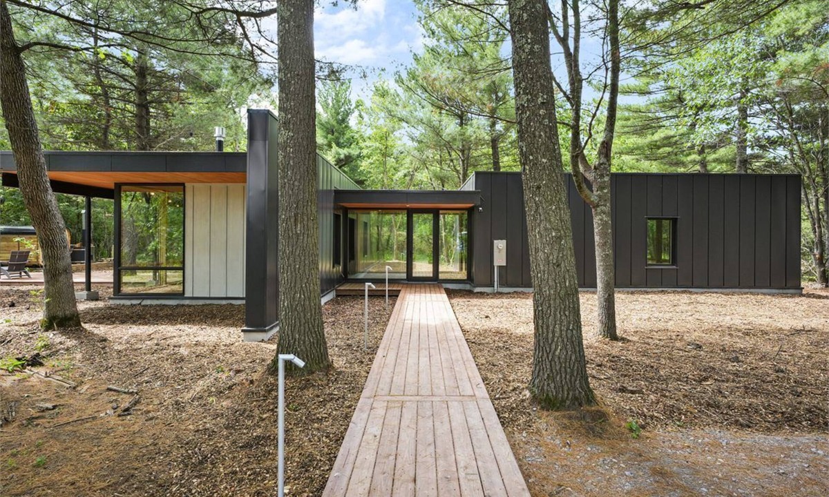 Wisconsin Dells Cabin | The Pines - A Unique Luxury Cabin at Oak & Ember Luxury Micro Resort