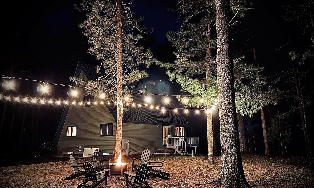 Hazelhurst Cabin | The Pines at Bear Lake - Superb Cabin in Hazelhurst - 3 Bed, 2 Bath
