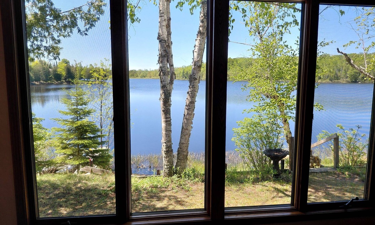 Millersburg Cottage | The Point at Ocqueoc - Quiet Ocqueoc Lakefront Two Bedroom Cottage