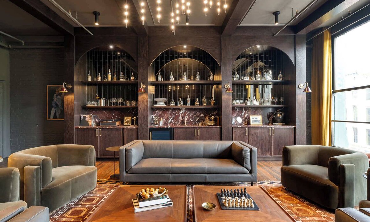 West Main Historic District Apartment | The Reserve on Main - Queen Room