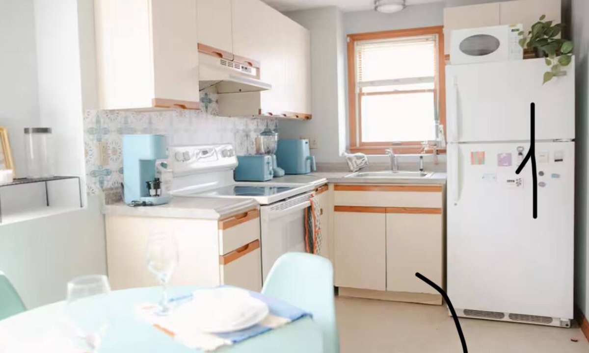 Revere Apartment | The Retro Apartment in Revere with outdoor area