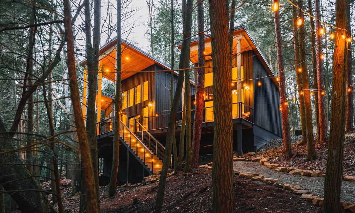 Rockbridge Cabin | The Rocky Villa | Rock Formations, Waterfalls