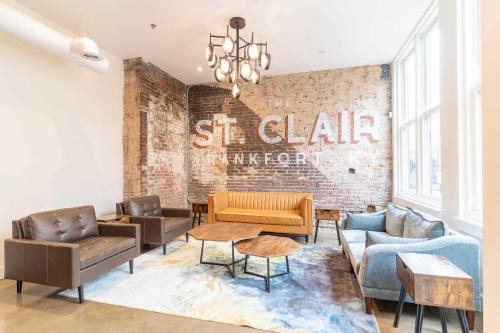 Frankfort Apartment | The Saint Clair