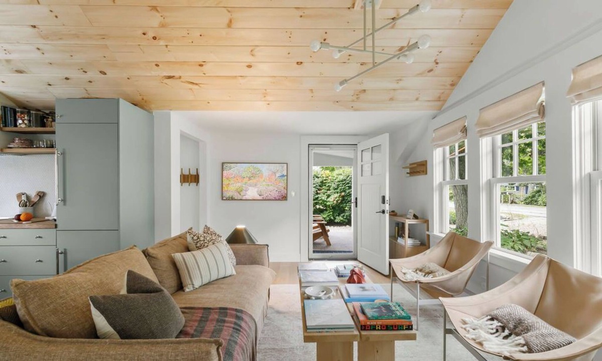 Marion Cottage | The Salt House Marion : Private Beach