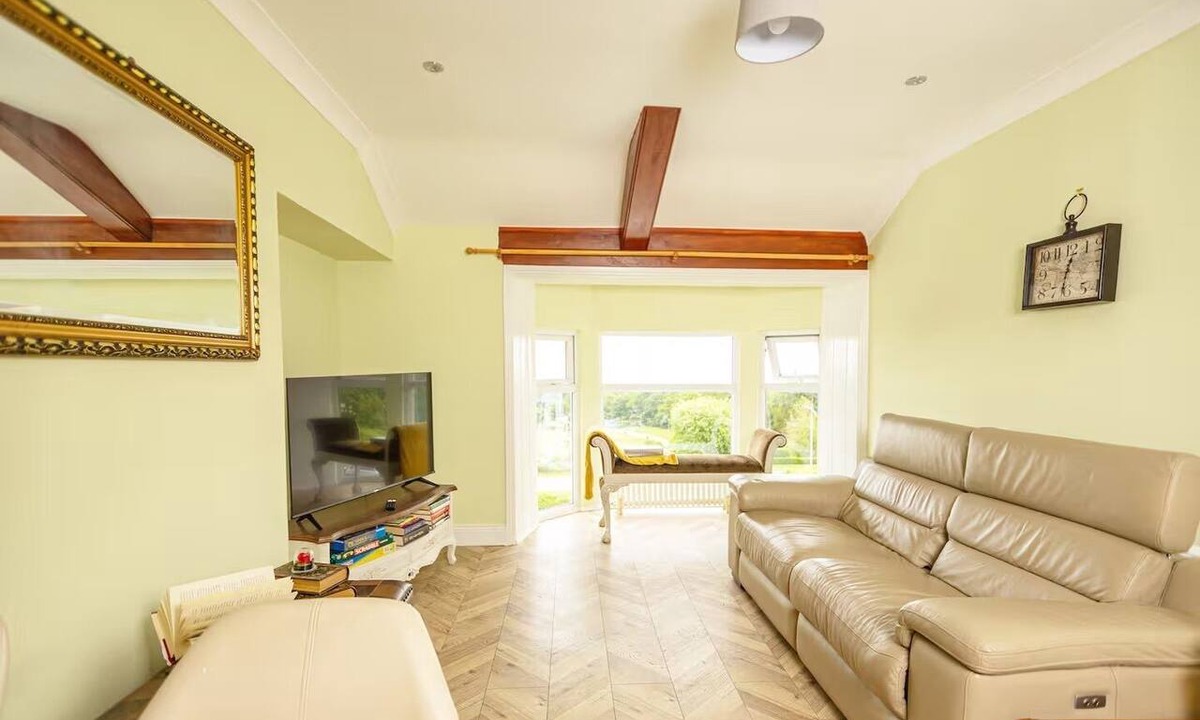 South Shields Apartment | The Seaview - Panoramic Coastal Views, 2 bed South Shields Apartment
