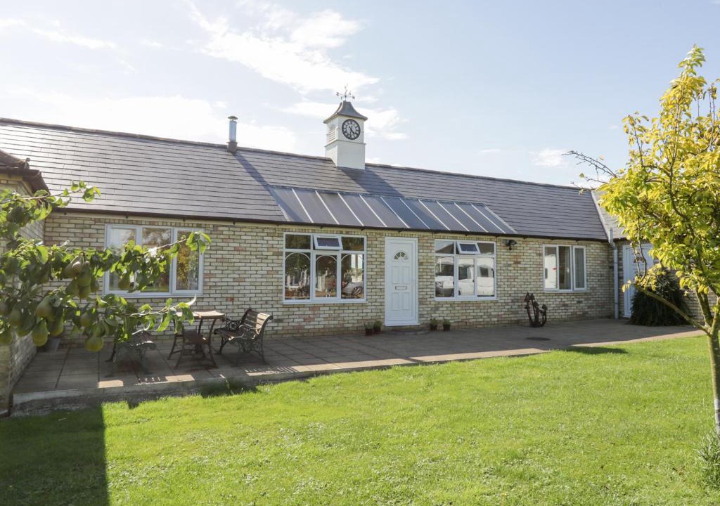 Wicken House | The Stables