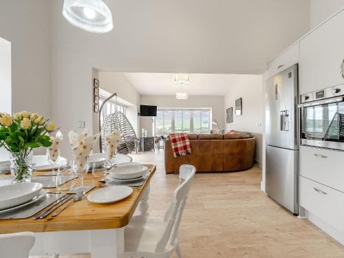 Eastgate House | The Stables