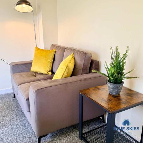 Newton Aycliffe House | The Wellhouse By Blue Skies Stays