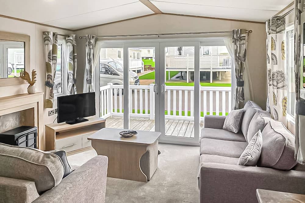 Witton-le-Wear House | This stunning holiday home with a double bedroom and en suite W.