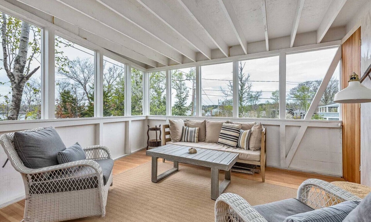 Ocean Point House | Three Lights Cottage by Sea Maine