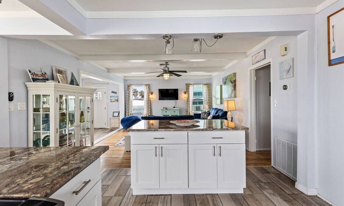 Daytona Beach Cottage | Three Oars Beach Surf Shack Pool, Oceanview, Game Room