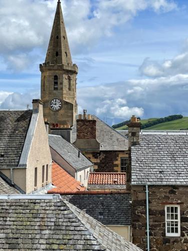 Newburgh House | Towerwell
