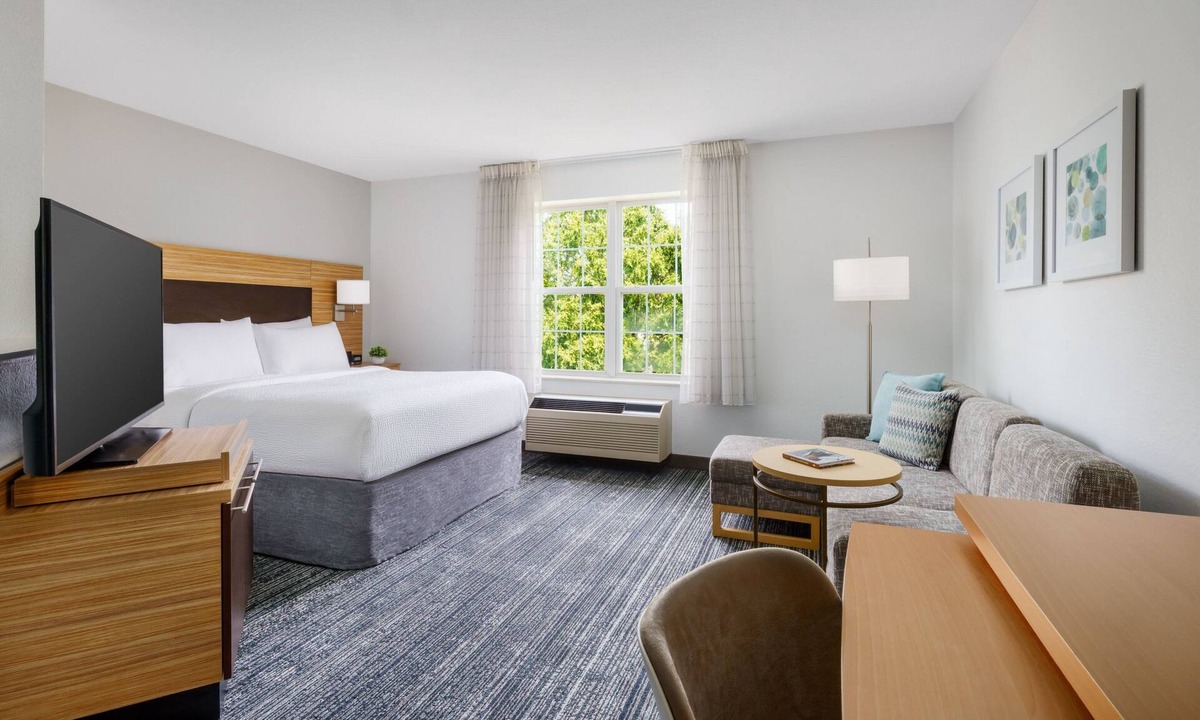 Manchester Hotel | TownePlace Suites by Marriott Manchester