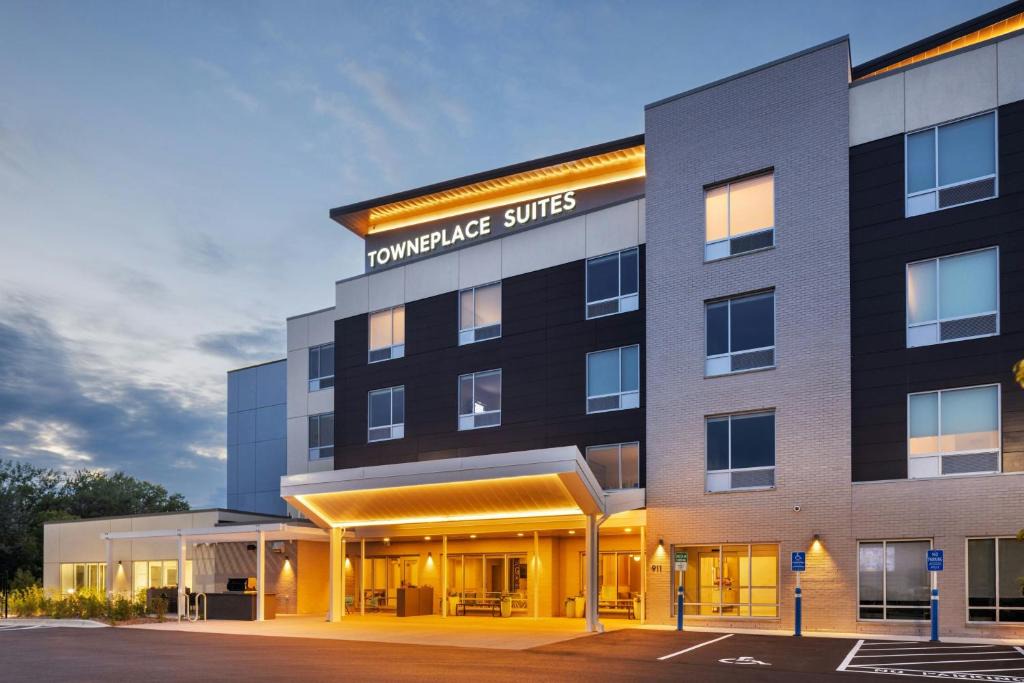 Mankato Hotel | TownePlace Suites by Marriott Mankato